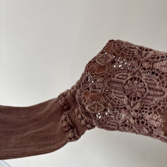 BKE Long Sleeve Embroidered Cuffs Thermal Top L Boho Elena Gilbert Bella Swan - Picture 4 of 15